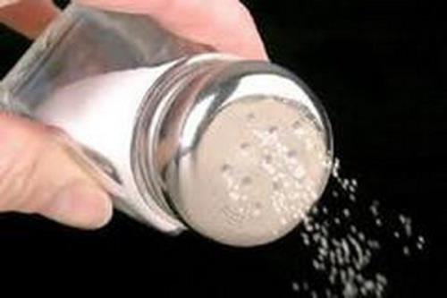 افزودن مداوم نمک به غذا و افزایش ریسک مبتلا شدن به سرطان معده